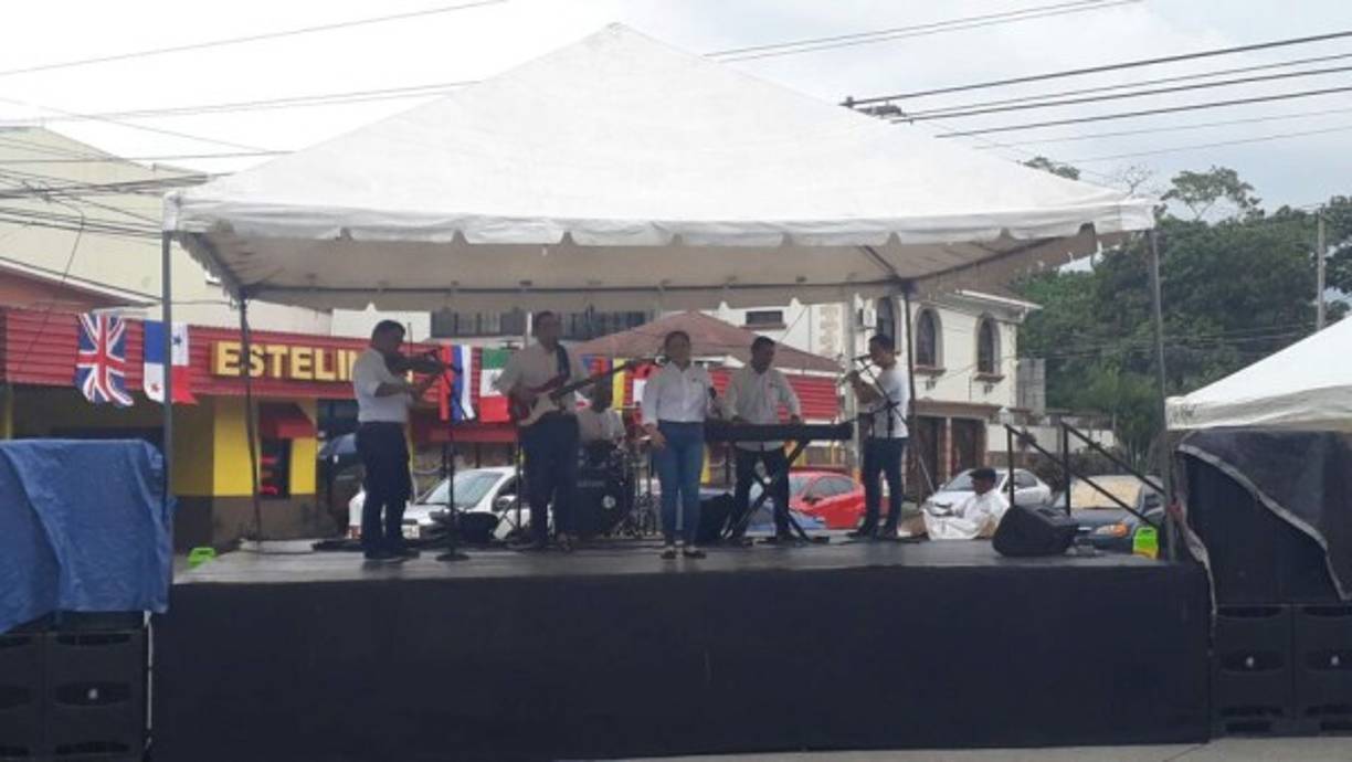 El evento estuvo acompañado de expresiones artísticas y la música no podía faltar.