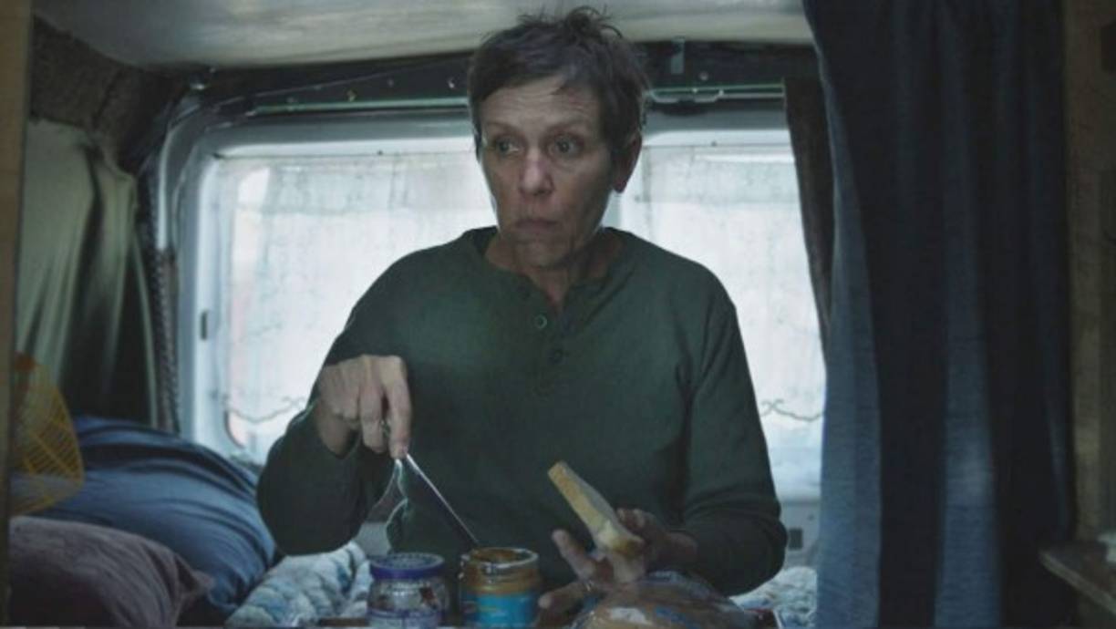 FRANCES MCDORMAND, A POR EL TRIPLETE<br/>Con dos Óscar a la mejor actriz por 'Fargo' (1996) y por 'Tres anuncios en las afueras' (2017), Frances McDormand va a necesitar ayuda para sujetar a la vez todas sus estatuillas si, finalmente, 'Nomadland' le da su tercer premio de la Academia de Hollywood.