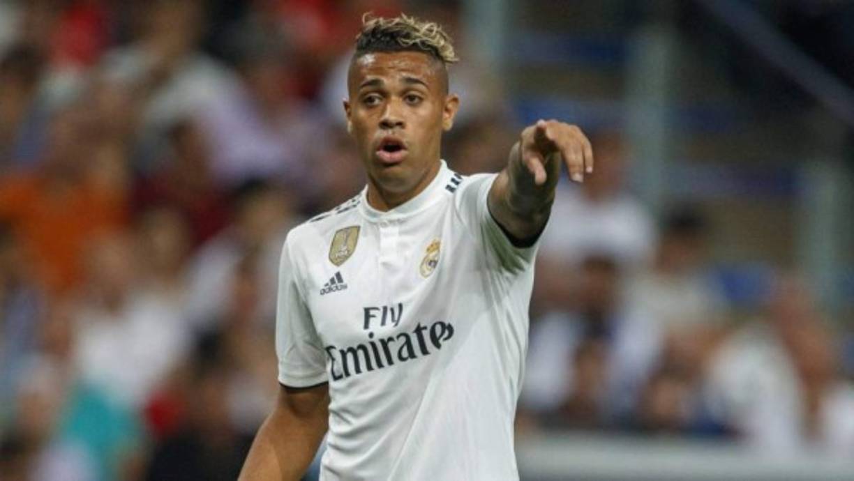 Mariano: Los medios lusos A Bola y O Jogo informa que el Benfica de Portugal está interesado en el delantero del Real Madrid.