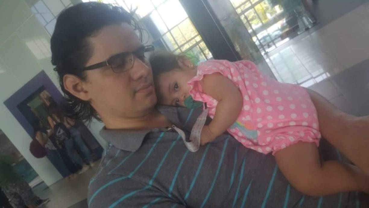 Paola Umaña comenta que el padre de su hija todos los días pone su mejor esfuerzo para hacerla feliz.