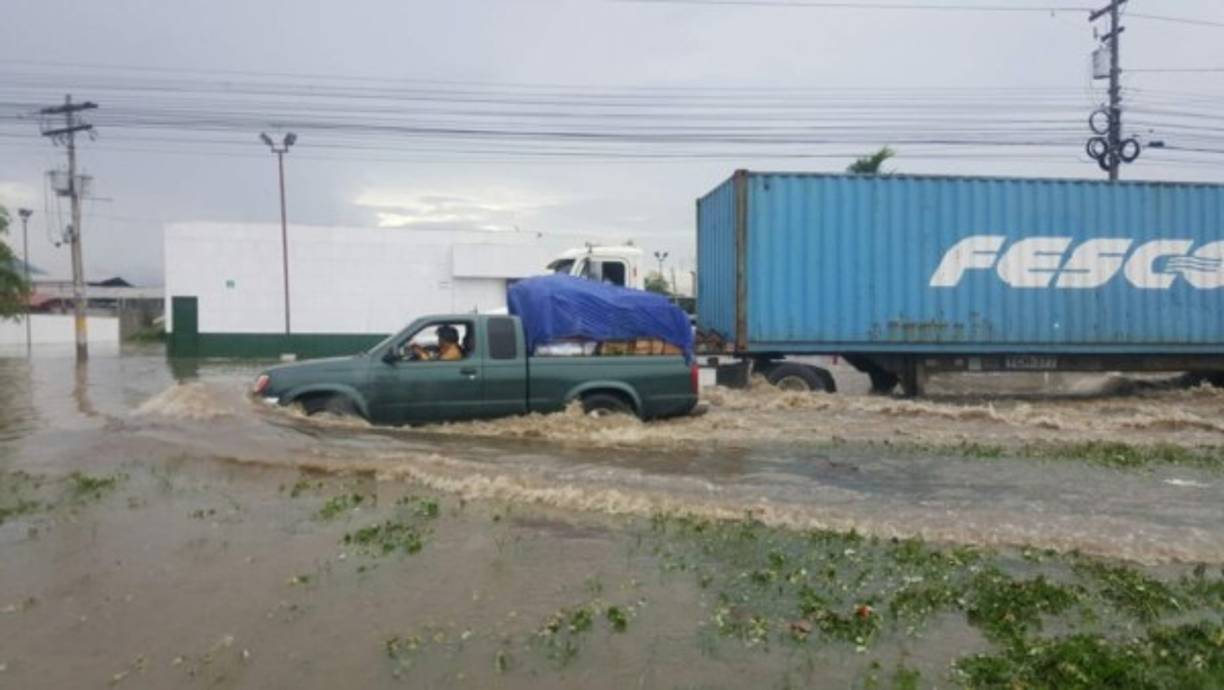 En Santa Bárbara también llovió con fuerza.