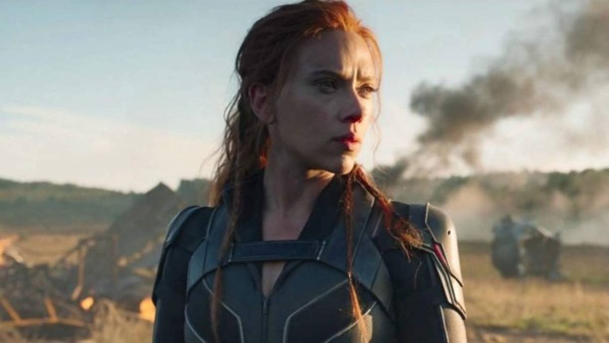 La historia<br/>Tras los acontecimientos de “Civil War’, Natasha se encuentra sola y obligada a enfrentarse a una peligrosa conspiración vinculada a su pasado. Perseguida por una fuerza que no se detendrá ante nada para derribarla, Romanoff debe lidiar con su propia historia como espía y las relaciones rotas que dejó a su paso, mucho antes de unirse a Los Vengadores.<br/>