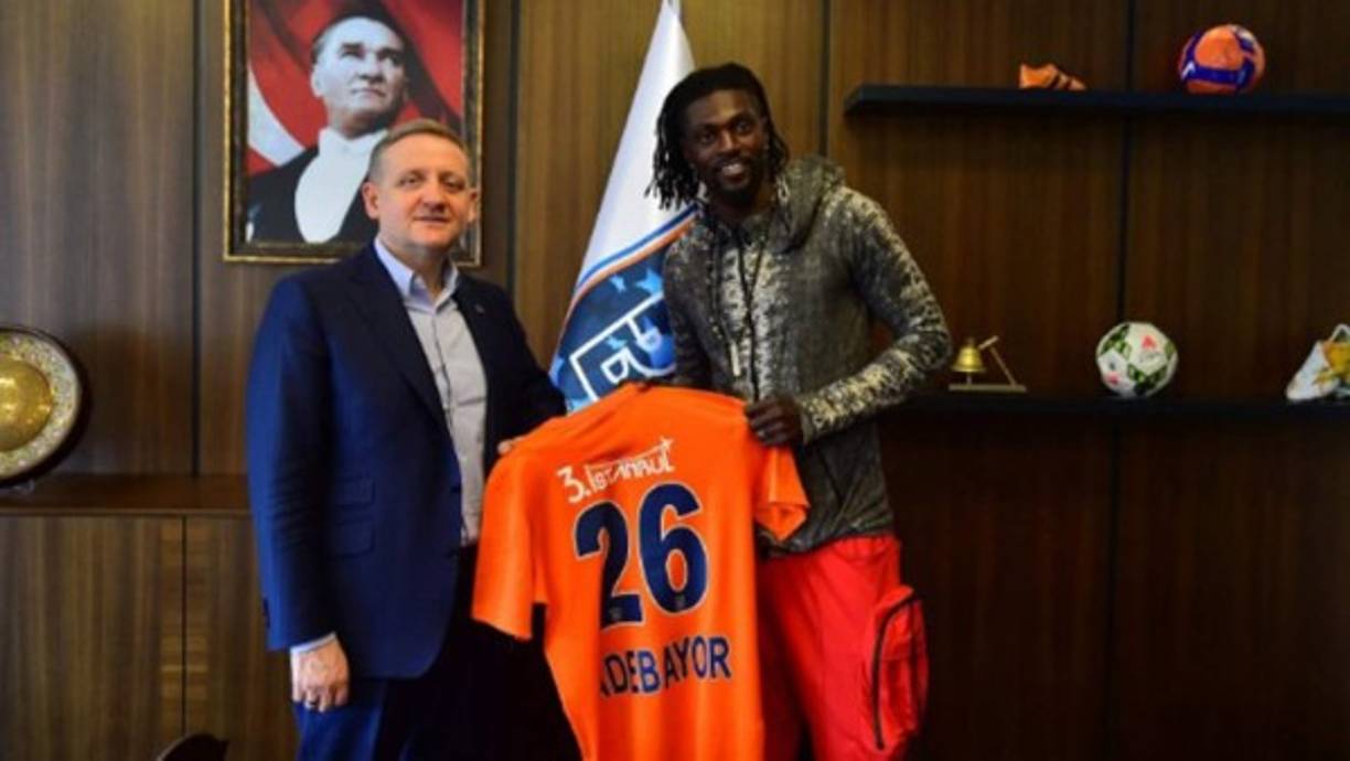 El Basaksehir de Turquía ha fichado al delantero togolés Emmanuel Adebayor (32) como agente libre.