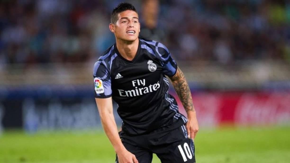 La puja por James se reduce a dos equipos. James Rodríguez busca una salida del Real Madrid. Varios clubes europeos de primer nivel han mostrado interés por el mediapunta colombiano durante el último año. Sin embargo, sólo dos de ellos pujan por su fichaje actualmente según El Bernabéu: Manchester United y París Saint-Germain.