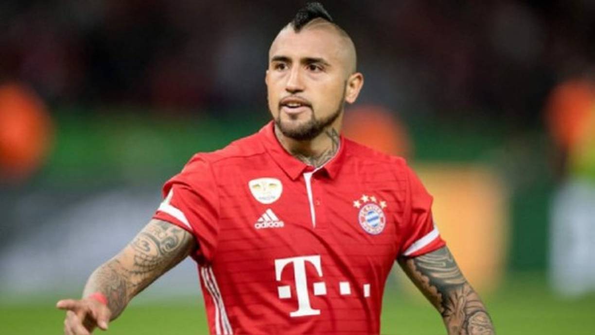 Arturo Vidal: El mediocampista chileno al parecer no seguirá en el Bayern Múnich de Alemania. Según informaciones de TuttoMercato,el Napoli lo tiene en la mira.