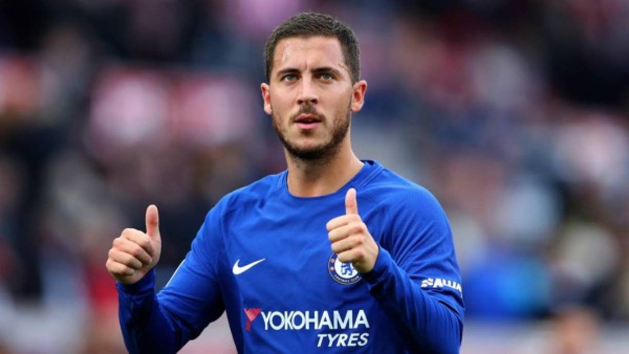 Eden Hazard está preparado para estar entre los elegidos que lideran el fútbol mundial tras Cristiano Ronaldo y Leo Messi. A sus 26 años, ha sido ya el Mejor Jugador de la Ligue 1 y de la Premier, y eso no lo consigue cualquiera. Y menos siendo clave para que tus equipos (Lille y Chelsea) canten campeón contigo como referente.