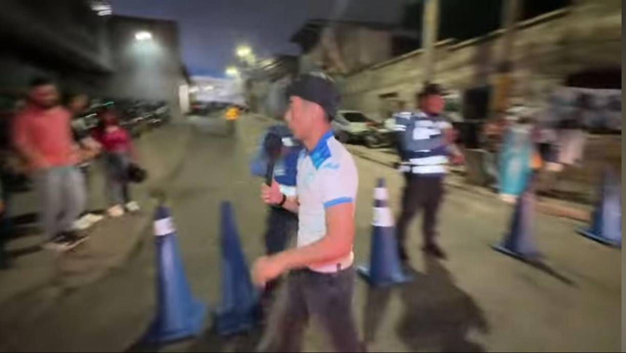 Porque la garra catracho se lleva en la sangre y para el famoso influencer japonés no se quiso quedar atrás y se unió junto a miles de hondureños a la fiesta que culminó en un 2-0 a favor de la Bicolor. 