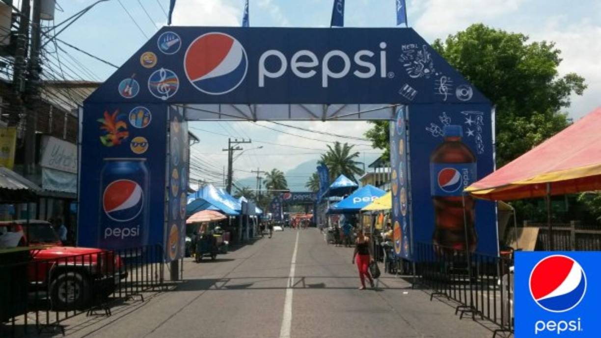 El pasillo PEPSI se preparó muy temprano para dar un buen ambiente a los turistas nacionales e internacionales.