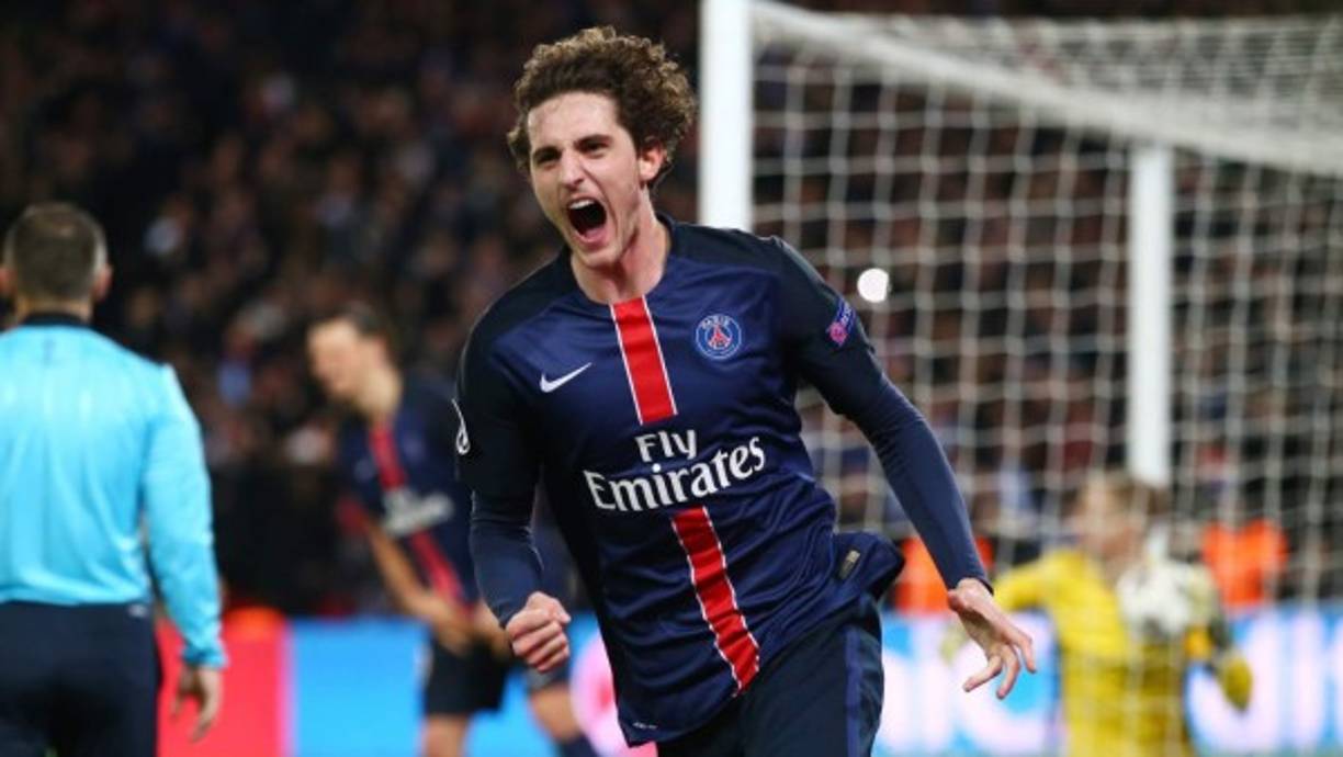 El Arsenal FC está planeando una gran reestructuración de cara a la próxima temporada. Según informa Le10Sport, el Arsenal está planeando enviar una oferta al Paris Saint-Germain por Adrien Rabiot. El joven mediocentro de 22 años es muy valorado en la directiva del club inglés, donde consideran que puede ser uno de los mejores medios del mundo.