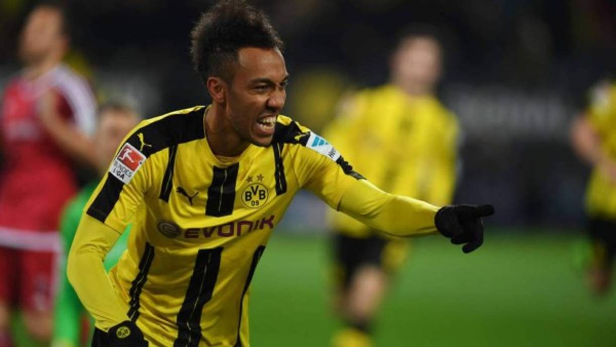 'Sky Sports' informa que el técnico del Borussia Dortmund, Thomas Tuchel, no ve prioritario centrarse en la actual situación del gabonés Pierre Emerick Aubameyang, que es pretendido por clubes de primer nivel como el Real Madrid o el PSG. 'Estoy totalmente tranquilo. Todavía tenemos tres semanas importantes por delante, ya lo veremos con calma cuando finalice la temporada', sentenció.
