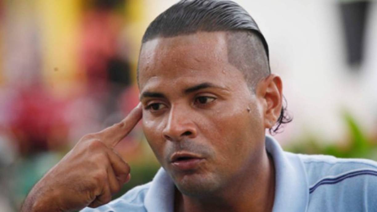 El exmediocampista catracho Alexis Duarte era el todoterreno. Hoy vive en Tela, sin su familia, ni esposa ni hijos. Fue deportado de Estados Unidos hace seis años. Hoy vive en la calle.