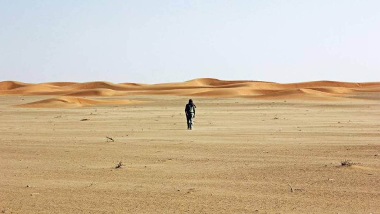RUBI AL-JALI, ARABIA.<br/>Esta región es considerada el desierto de arena ininterrumpido más largo del mundo. Cubre la tercera parte de la península arábiga y alcanza una temperatura media de 56°C. ¡Con razón nadie ha podido cruzarlo a pie!'.