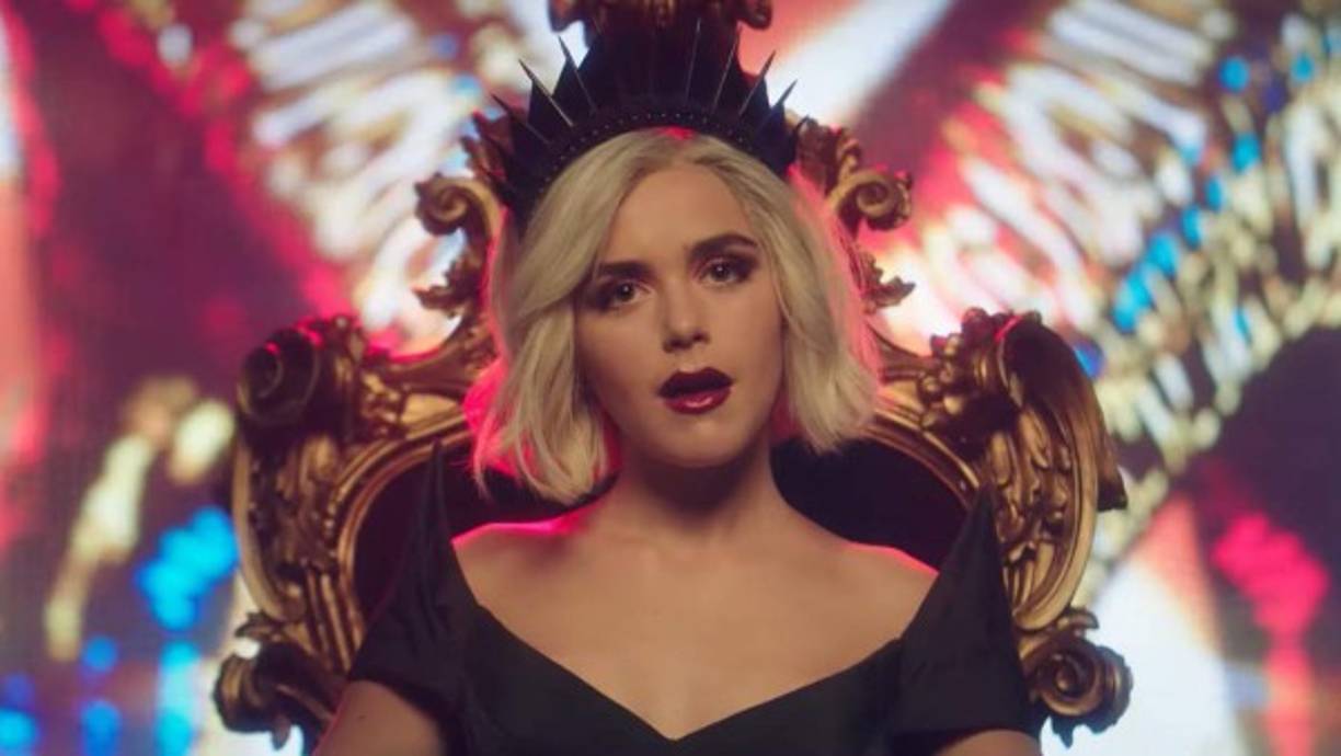 Temporada 4 de El Mundo Oculto de Sabrina: Netflix decidió darle un cierre digno a la historia en su cuarta y última temporada. Este último capítulo sigue a Sabrina (Kiernan Shipka), quien se esfuma rápidamente cuando espíritus amenazadores fijan su mirada en Greendale. En una batalla de ingenio sobrenatural, ¿quién ganará?