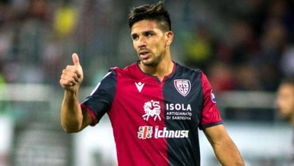 El delantero argentino Giovanni Simeone, actual jugador del Calgliari e hijo del entrenador del Atlético de Madrid, Diego Pablo Simeone, afirma que su deseo pasa por jugar en algún momento de su carrera en el equipo rojiblanco, independientemente de que su padre siga o no al frente del cuadro colchonero en el futuro. <br/><br/>'¿Si me gustaría jugar en el Atlético? Más que nada porque él está en un club en el que siempre de chico quise ir como es el Atlético. Es inevitable que quiera ir. Está mi viejo, pero si no estuviese también me gustaría ir al Atlético, porque es realmente lo que quiero, lo que me gustaría', confesó en una entrevista con ESPN Redes.