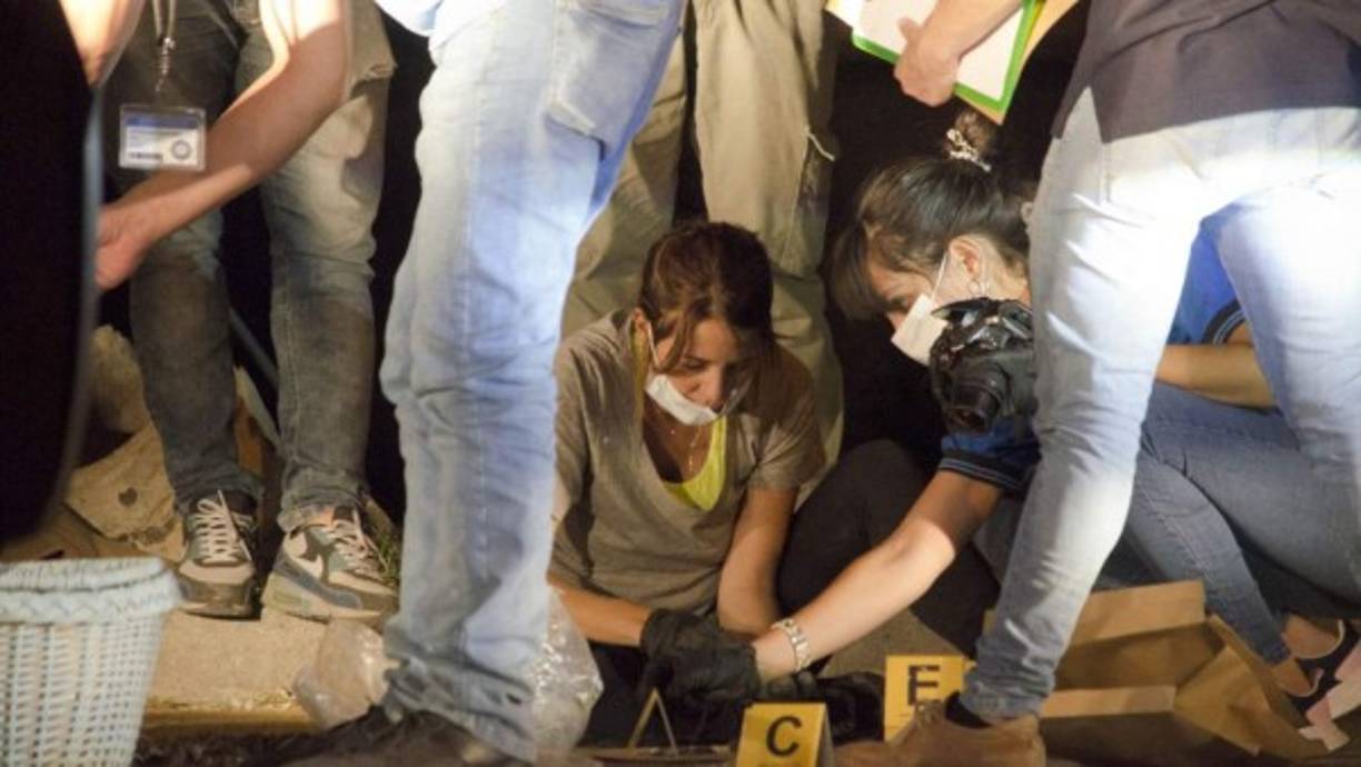 Una vez que regresó al departamento, el joven contó a su familia y a un amigo abogado lo que había hecho y finalmente se entregó cerca del mediodía y quedó detenido.<br/>