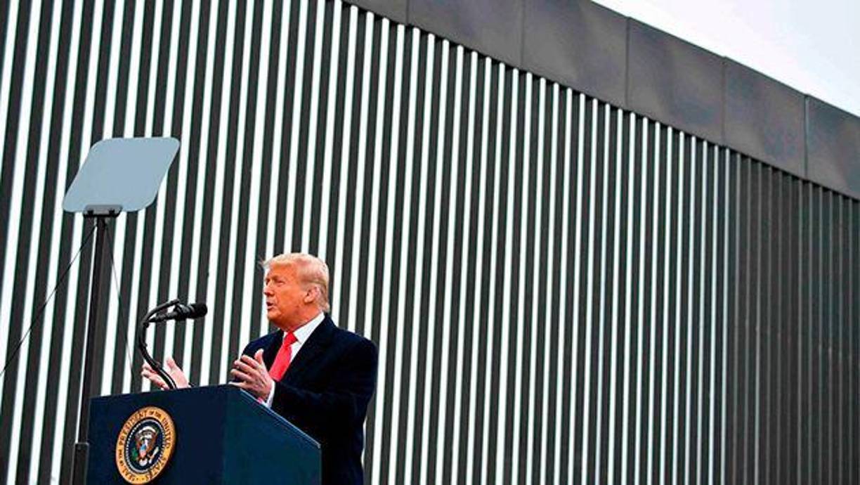 La barrera construída por Trump provocó también alteraciones en el flujo del agua natural. Según el estudio, hay una correlación entre la reducción de la presión del agua y el uso de agua para la construcción de la instalación.