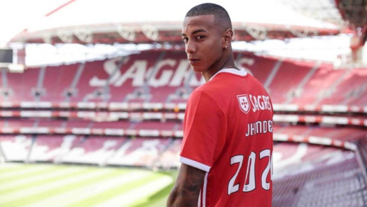 El Benfica tiene refuerzo venezolano. Se llama Jhonder Cádiz, es delantero, jugaba en el Vitória de Setúbal y firma hasta 2024.