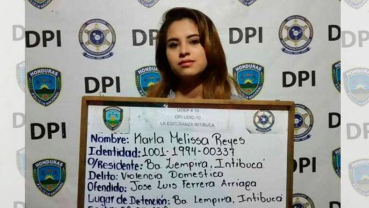 Según la pareja de la guapa joven, esta le propinaba fuertes golpizas, por lo tanto decidió denunciarla.