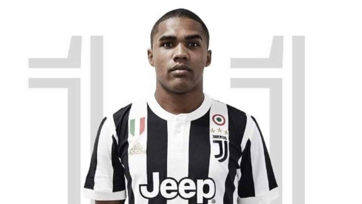 La prensa italiana que Douglas Costa tiene contrato hasta 2022 con la Juventus y podría convertirse en monedas de cambio.