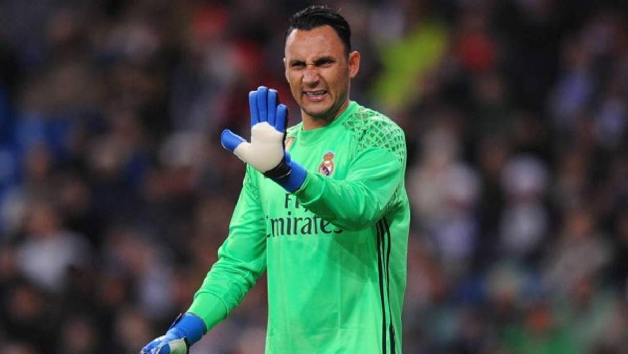 Keylor Navas continúa su calvario personal en el Real Madrid. El portero costarricense recibió dos nuevos goles ante el Leganés, en los dos únicos tiros a puerta que realizó el rival. En los 30 partidos que el tico ha defendido la portería, ha recibido 37 goles. Un dato que prácticamente certifica que el conjunto merengue comienza la gran mayoría de sus encuentros perdiendo por un gol. Esto no ayuda al arquero y el club blanco sigue en busca de su reemplazo. De Gea o Courtois son los candidatos.