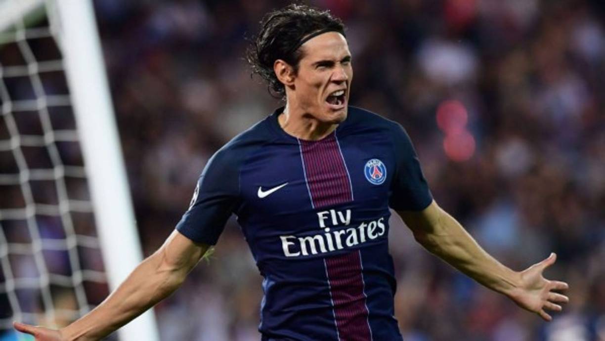 Edinson Cavani - El futbolista del PSG adquirió algunas propiedades en Salto, una ciudad uruguaya y un campo de 1.376 hectáreas a 5 millones y medio de dólares sobre el río Arapey en su país natal.