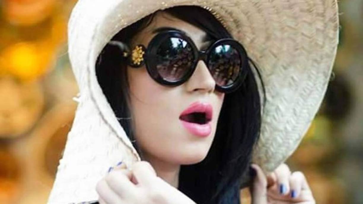 Qandeel Baloch, cuyo verdadero nombre era Fauzia Azeem, tenía decenas de miles de seguidores en las redes sociales.