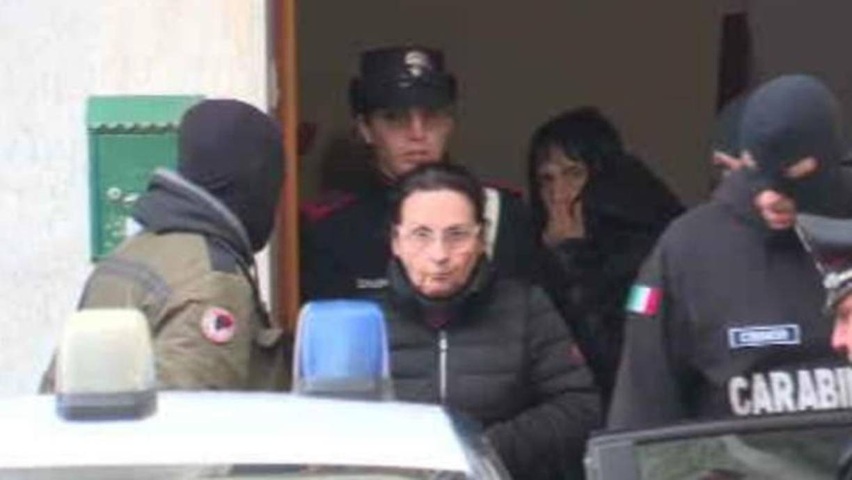 Según la Fiscalía, la hermana de Messina Denaro, condenado a cadena perpetua en contumacia por los atentados en 1992 que costaron la vida de los jueces Giovanni Falcone y Paolo Borsellino y a sus escoltas, le ayudó durante años a escapar de las autoridades italianas.