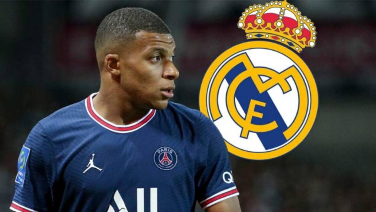 El fichaje de Kylian Mbappé por el Real Madrid está próximo a confirmarse. Lo último que ha salido a la luz es el sueldo que tendrá el delantero francés en el equipo merengue y será mejor que en el PSG.<br/><br/>Actualmente, Mbappé gana 2,098.000 millones de euros mensuales que se traducen en 25,1 millones de euros brutos anuales. Con la imputación fiscal, el de Bondy se embolsa 13,98 € netos por temporada.<br/><br/>Por su parte, en caso de llegar al Madrid, el crack percibiría por temporada 25 milllones de euros netos. El atacante del PSG ganaría 11 'kilos' más anualmente y le colocaría como el mejor pagado de la plantilla del conjunto blanco. Esos 25 millones netos supondrían 43 brutos atendiendo a la tasa impositiva en España, cuya legislación es diferente a la francesa en términos de contratos laborales.