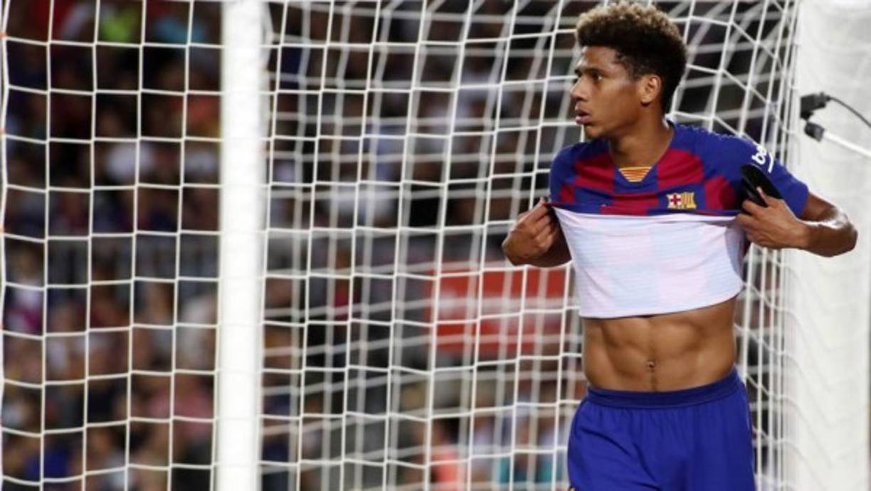 OFICIAL. Jean-Clair Todibo se va cedido al Benfica. Préstamo por dos temporadas, el jugador francés deja al Barcelona.