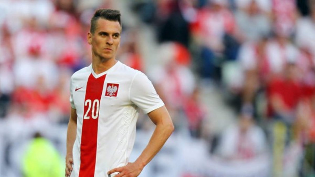 Arkadiusz Milik aparece como unas de las opciones para llegar a la zona ofensiva del Real Madrid.