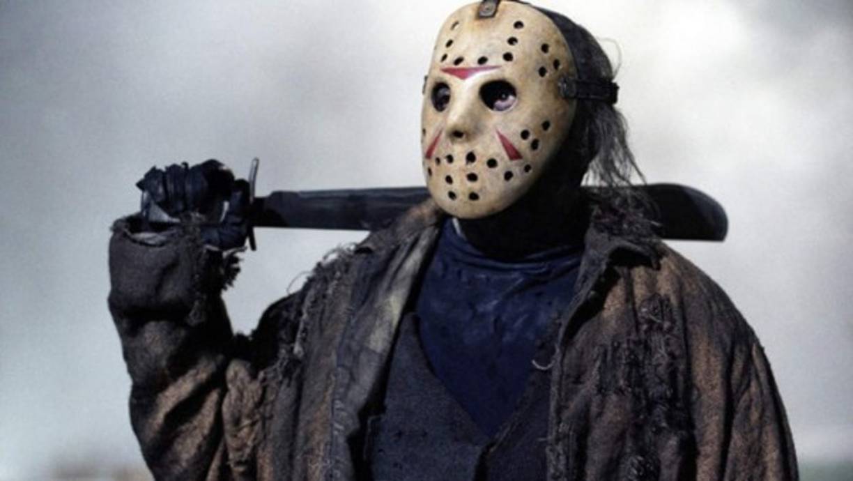 2.- La fecha ha inspirado éxitos del cine y la literatura<br/><br/>El éxito comercial de la empresa Viernes 13 incluye: 12 películas de terror, una serie de televisión y varios libros que se centran en maldiciones y supersticiones. La máscara usada por el personaje principal de estas películas, Jason Voorhees, es una de las imágenes más conocidas de la cultura popular.<br/>