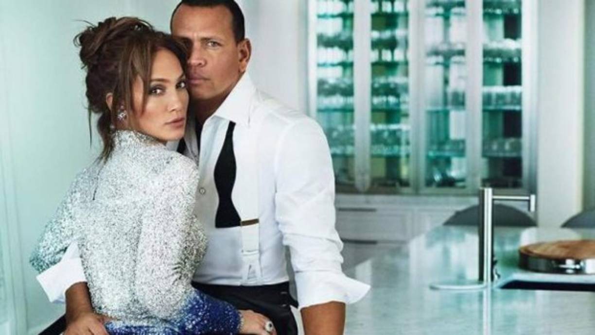 Al poco de comenzar su relación con la 'Diva del Bronx', los dos enamorados decidieron hacer las presentaciones oficiales entre sus respectivos retoños -los mellizos Max y Emme, hijo de JLo y su ex Marc Anthony, y Natasha (13) y Ella (9), las dos niñas que Alex tiene fruto de su anterior matrimonio.
