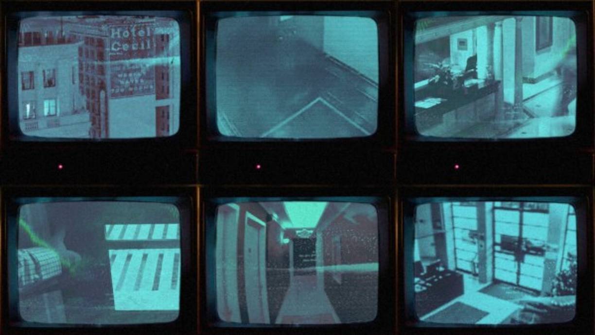 La ex gerente del Hotel Cecil, Amy Price, una de las protagonistas del documental reveló que durante los días años que trabajó ahí, desde 2007, ocurrieron 80 muertes en el hotel y que no hay una sola habitación en que no haya ocurrido un hecho fatídico.