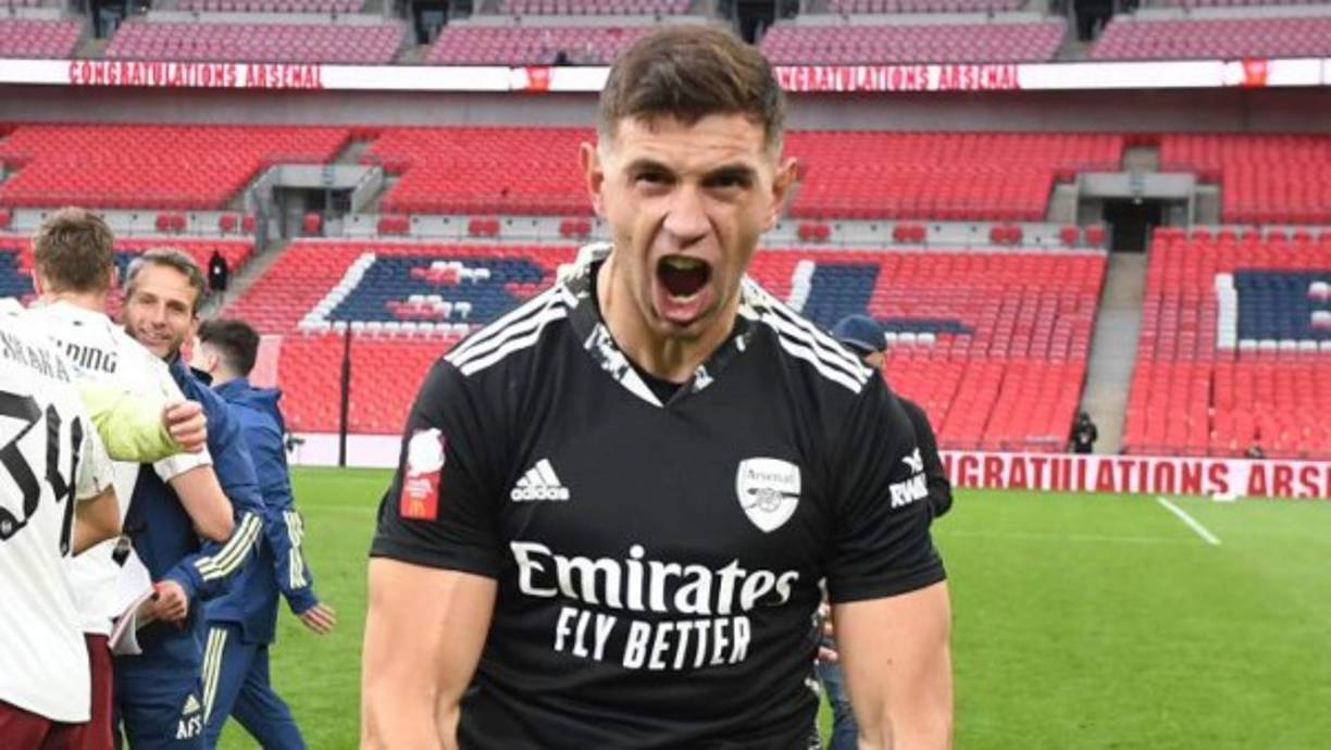 Emiliano Martínez: El portero argentino del Arsenal podría llegar al Leeds United por pedido especial de Marcelo Bielsa. El cancerbero no está dispuesto a ser suplente de Leno, y no vería con malos ojos fichar por el equipo recién ascendido a la Premier League de Inglaterra.<br/>
