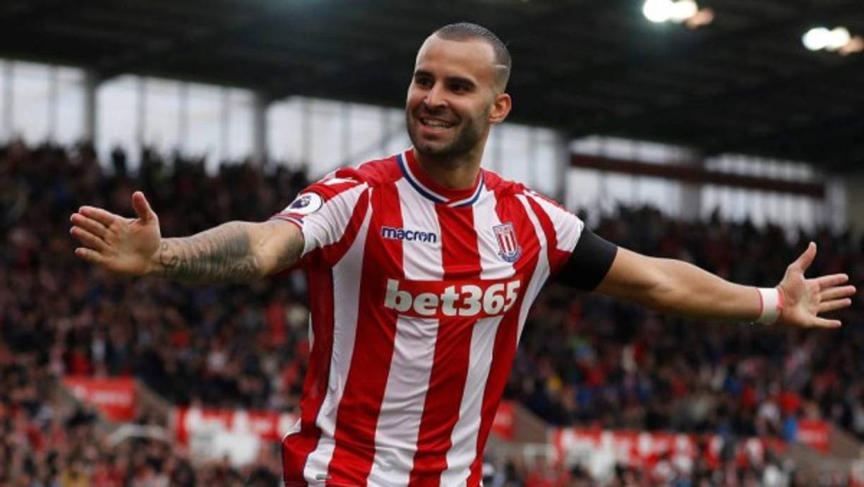 Jesé Rodríguez no tiene pensado moverse del Stoke City. El jugador español regresó la pasada semana a Stoke-On-Trent para reiniciar sus entrenamientos con el equipo en el que se encuentra cedido por el PSG desde el verano y donde seguirá salvo radical cambio de planes.