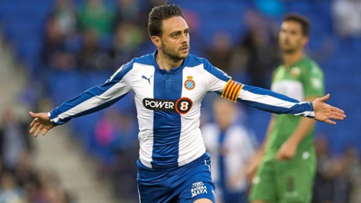 Según adelantan medios españoles, Sergio García vuelve al Espanyol y será presentado el lunes. El catalán abandona el Al-Rayyan para volver al club donde jugó 5 temporadas.