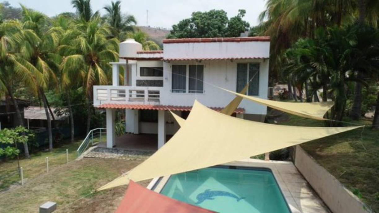 Según su valor de mercado, cada vivienda en Las Azucenas puede rondar los $150,000 o $170,000.