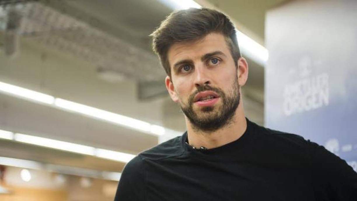 Según la influencer, Gerard Piqué se saltó varios semáforos y conducía a más de 100 km/h por la Diagonal.