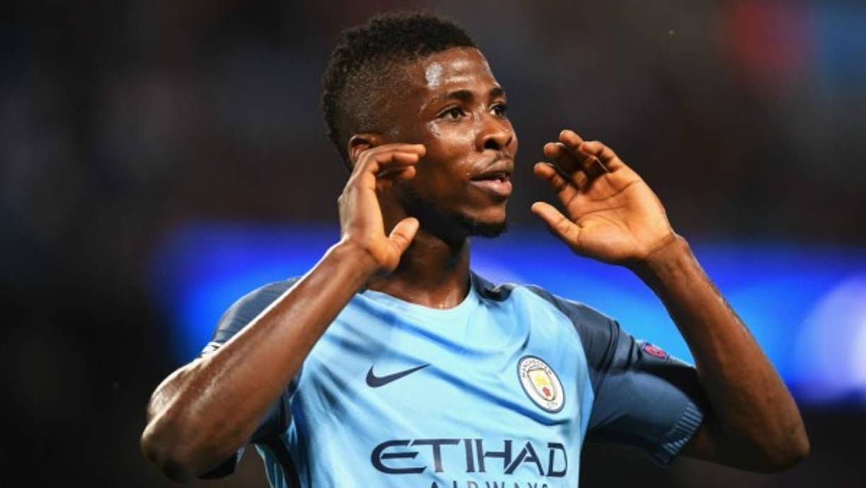 El mánager del delantero africano Kelechi Iheanacho, Olumide Olowu, aconsejó a su jugador abandonar el Manchester City a final de temporada. El motivo, la falta de protagonismo que ha tenido con Guardiola. Pese a que el jugador comenzó con buen pie la temporada, ha visto cómo su rol protagonista ha ido decayendo con el paso de las jornadas. 'Parece que Guardiola tiene sus futbolistas con los que quiere jugar, no es de recibo que un jugador joven desperdicie su potencial sentado en el banquillo', declaró el agente a 'Completesportnigeria'.