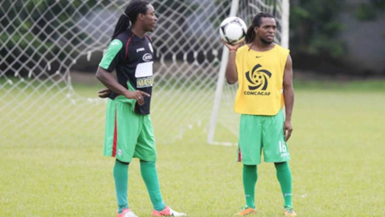 Una sus anécdotas más recordadas fue cuando atendió una convocatoria de la Selección. Al llegar al aeropuerto de San Pedro Sula no había alguien que lo esperara, por lo que pagó un taxi para incorporarse a la concentración.
