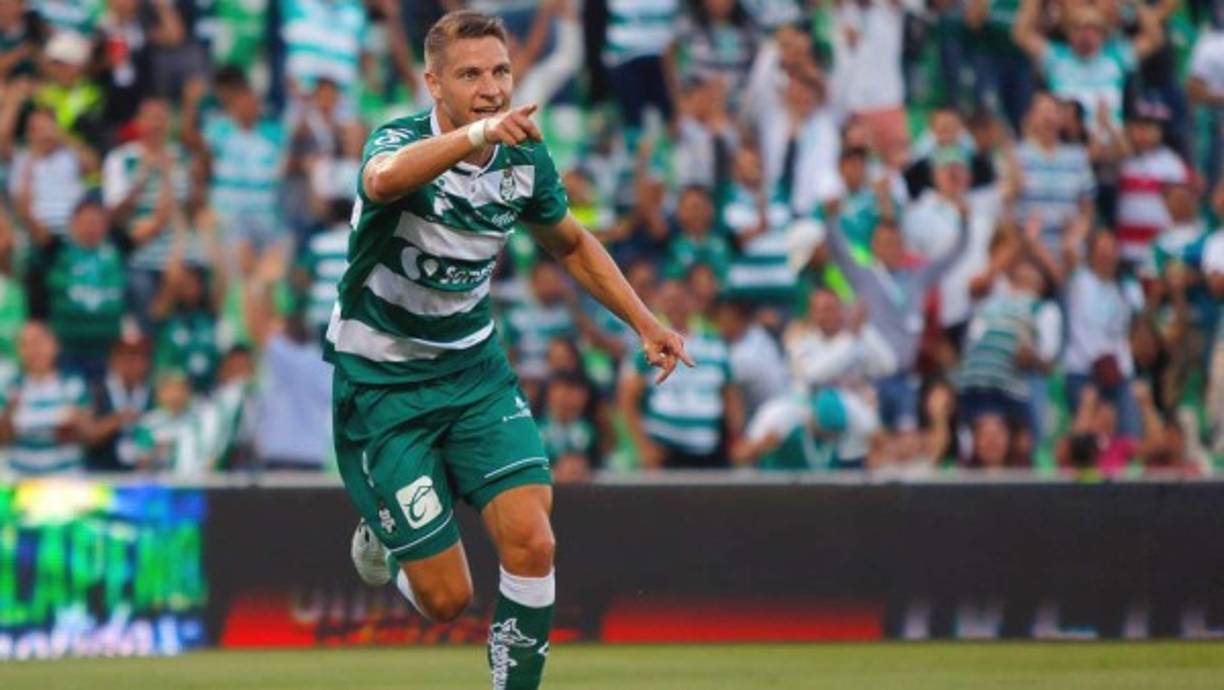 Julio Furch: Es la garantía de gol en el ataque del Santos Laguna. El delantero argentino es una de las grandes figuras del club lagunero y ante Marathón será titular.