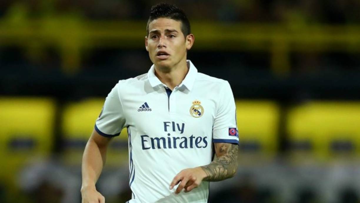 James Rodríguez, por primera vez después de varias semanas de rumores, ha afirmado ante los medios tras la final del Mundialito de Clubes, tener varias ofertas de grandes clubes, las cuales le han llevado a pensar sobre su permanencia en el Real Madrid. 'No puedo asegurar que vaya a seguir. Tengo ofertas y tengo siete días para pensar. Estoy feliz en el Madrid, pero quiero jugar más.Tengo un punto de amargura por no haber jugado en la final, pero estoy feliz por el título. Llevo 15 en mi carrera'.