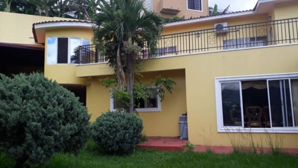 Una de las propiedades en la colonia Loma Linda de Tegucigalpa asegurada a Medardo de Jesús Mejía Rodríguez.