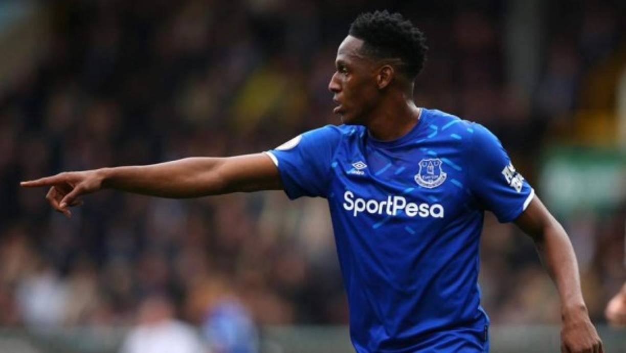 Según FOX Sports, Boca Juniors está dispuesto a darlo todo por el fichaje defensa colombiano Yerry Mina, quien juega en el Everton. El central cafetero también interesa al Valencia que lo tiene como su primer candidato para reforzar la retaguardia de cara al próximo curso.