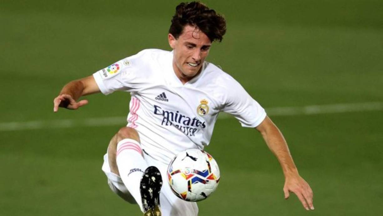 El Paris Saint Germain de Pocchetino se ha interesado en los servicios de Álvaro Odriozola, a quien nunca le faltan pretendientes, sonando para llegar al Athletic de Bilbao y al Bayern Múnich, donde ya jugó. El club francés podría acercarse, en principio, a los 20 miilones de euros que espera sacar el Real Madrid por él.