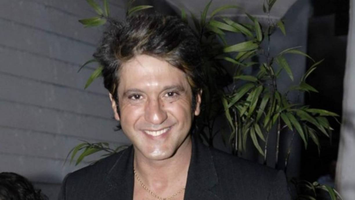 Mas tarde, el actor intentó covertirse en empresario y abrió tres restaurantes en la Ciudad de México, los cuales ya no existen. En 2014 volvió a intentarlo, pero nuevamente fracasó.