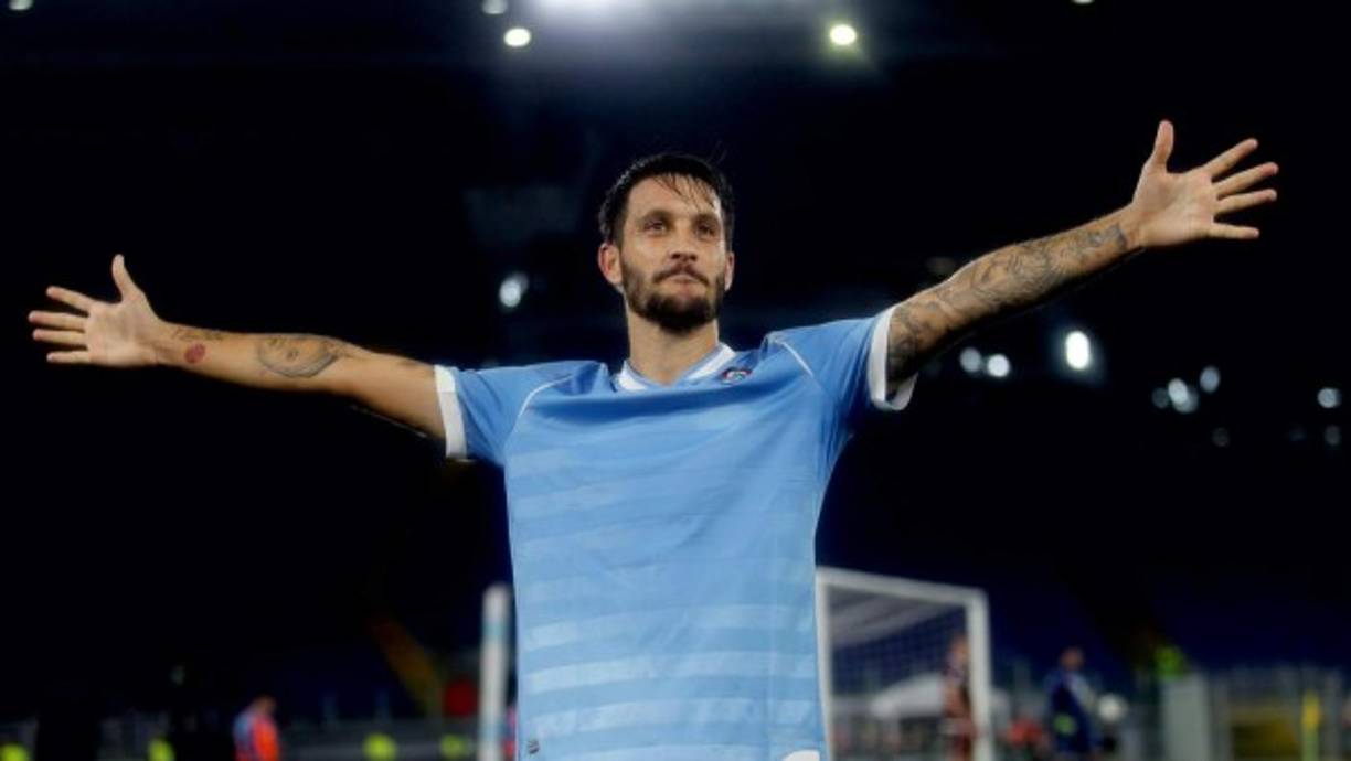 Luis Alberto está a un paso de la renovación con la Lazio. El centrocampista español firmaría hasta 2025 con una adecuación del salario. Las partes están cerca de llegar a un acuerdo.