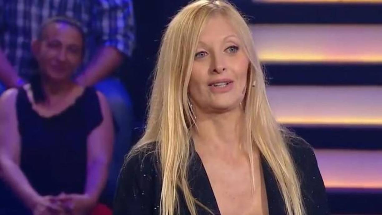 Yuyito estuvo casada con Guillermo Coppola, exrepresentante de Diego Maradona, con quien tuvo a su primera hija. Se divorciaron tras cuatro años después y la exvedette se casó luego con su entrenador personal, con quien tuvo mellizos. Se separaron en el 2000.