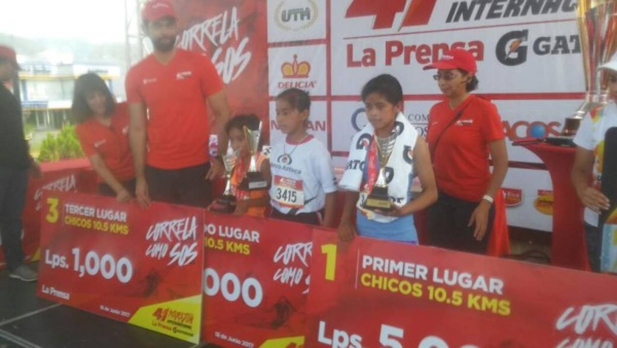 Ganadoras de la categoría femenina en la Maratón Internacional de LA PRENSA.