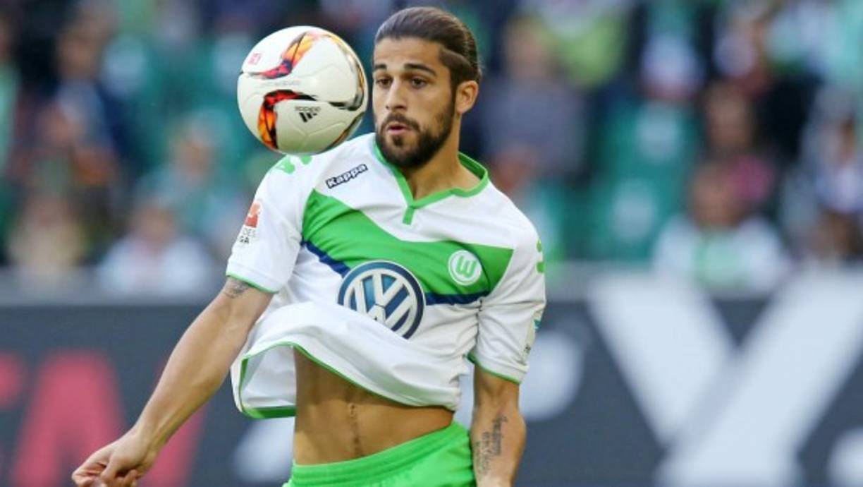 Ricardo Rodríguez está a un paso del AC Milan. Según Sportitalia, la próxima semana se producirá un viaje a Alemania para cerrar la operación. A Ricardo Rodriguez le será propuesto un contrato de larga duración por 3,5 millones de euros anuales.